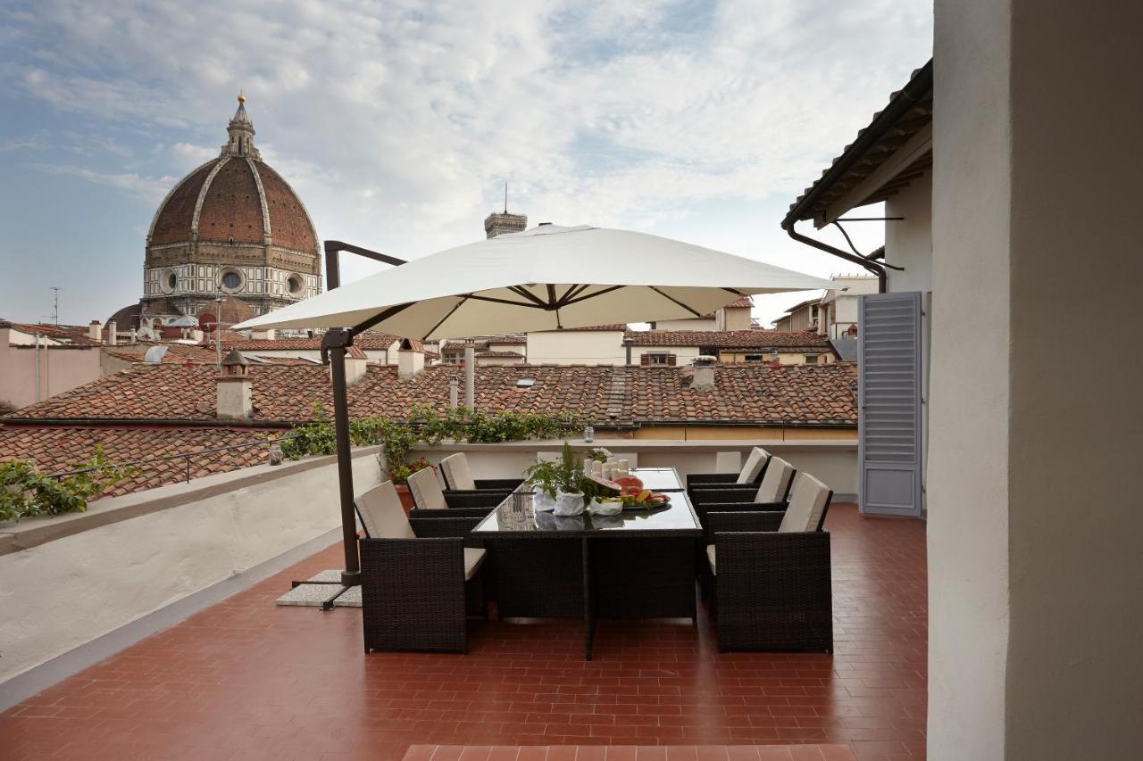 Penthouse With Big Terrace Duomo View Apartment Firenze Bagian luar foto