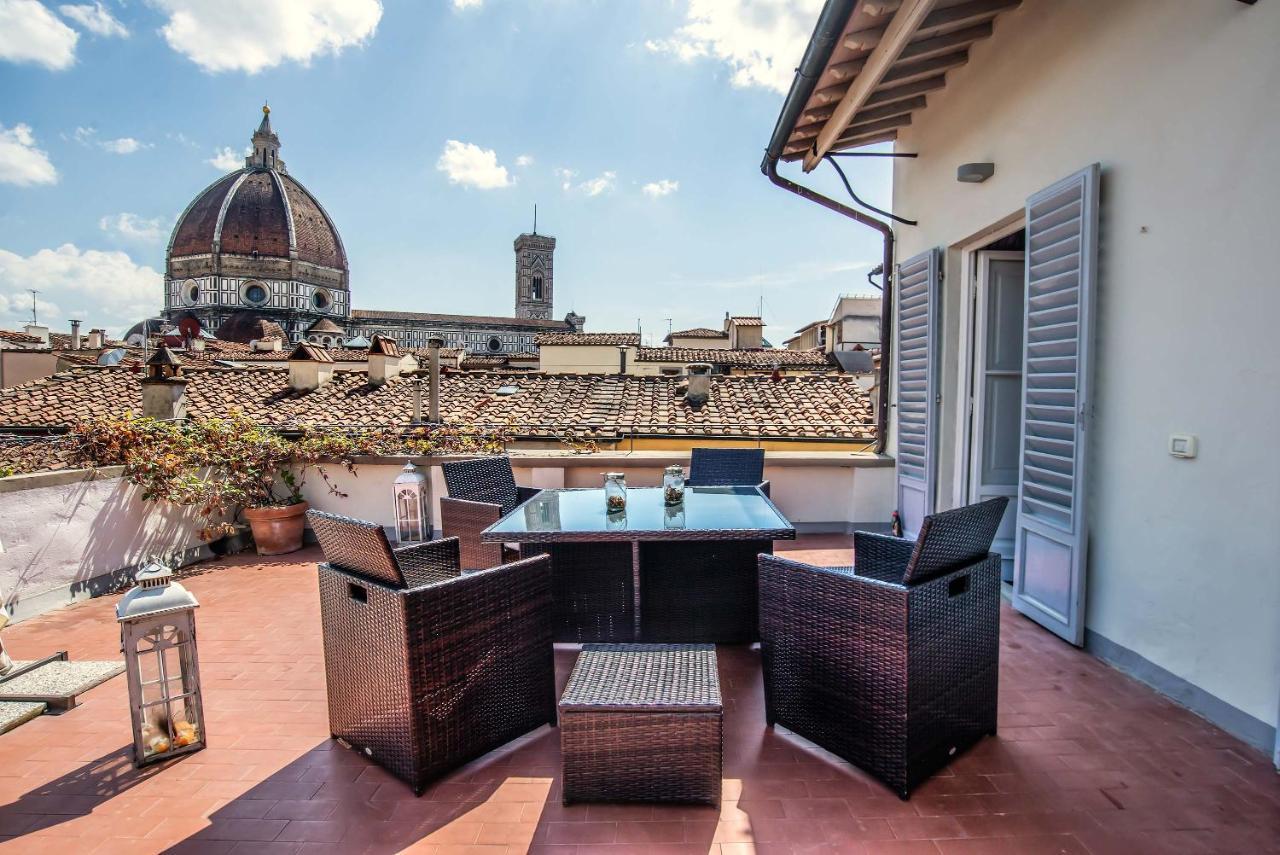 Penthouse With Big Terrace Duomo View Apartment Firenze Bagian luar foto
